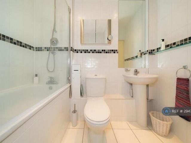 Flat for rent in Cat Hill