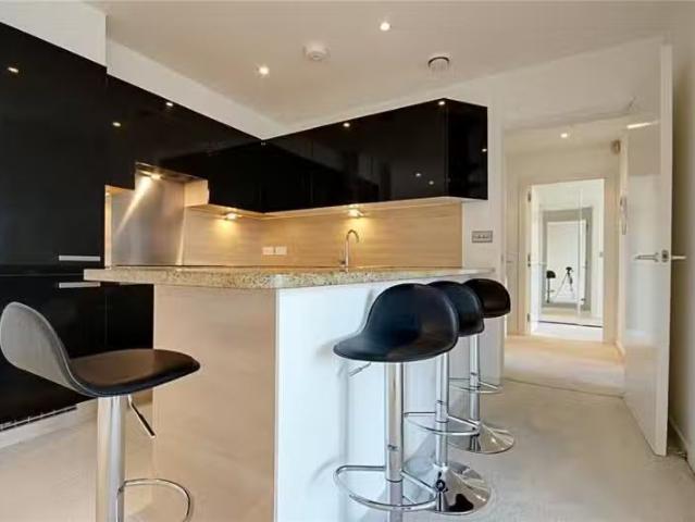 House for rent in Ponders End, Greater London