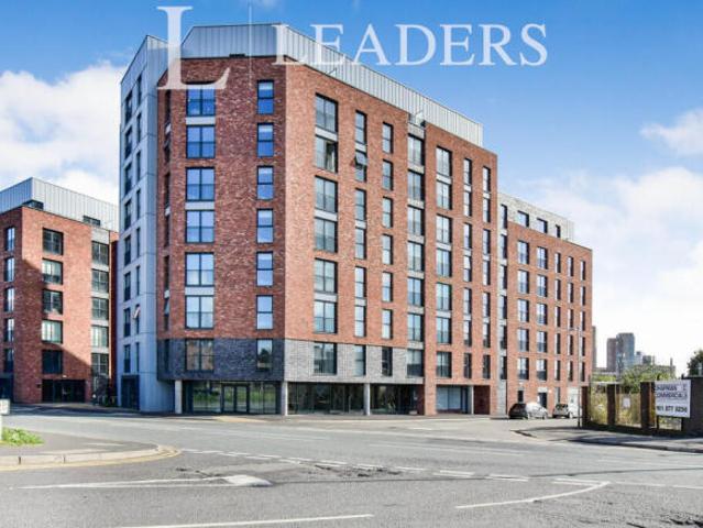 Flat for rent in South Lane, West Yorkshire