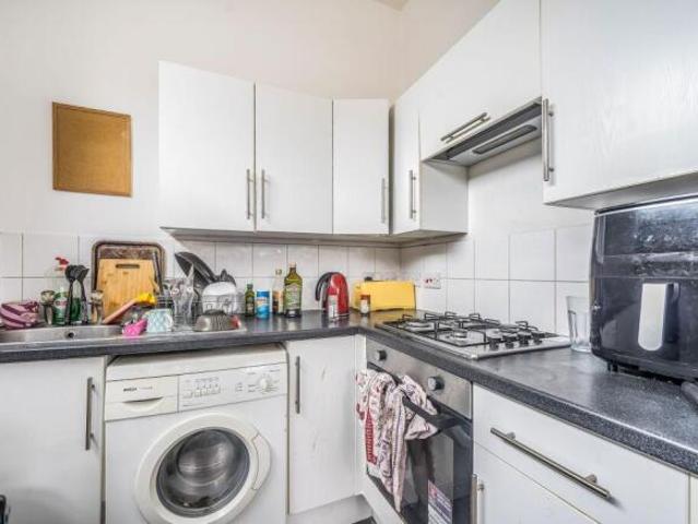 Flat for rent in Cat Hill