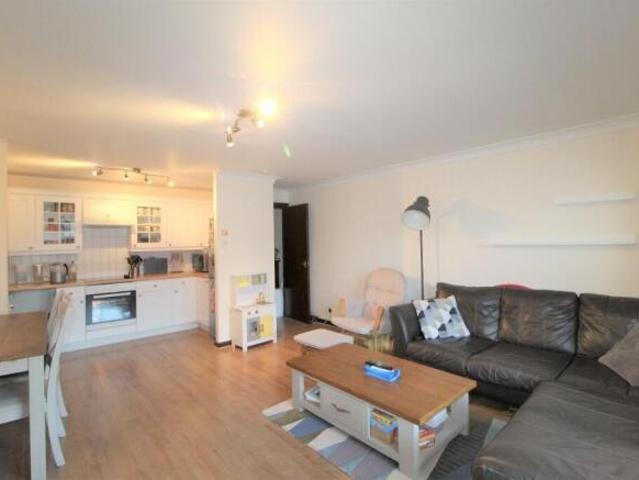 Flat for rent in Cat Hill