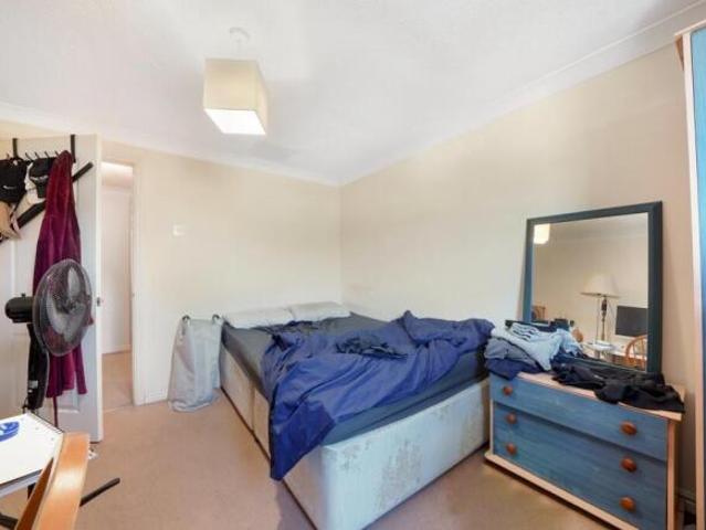 Flat for rent in Cat Hill