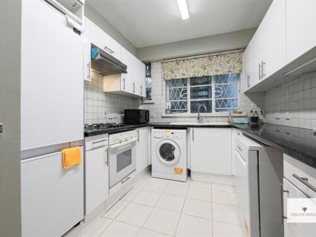 Flat for rent in Cat Hill