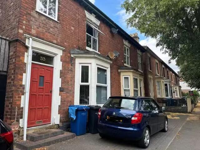 House for rent in Leyfields, Kettlebrook