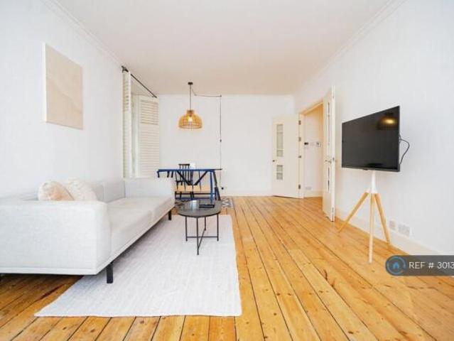 Flat for rent in Cat Hill