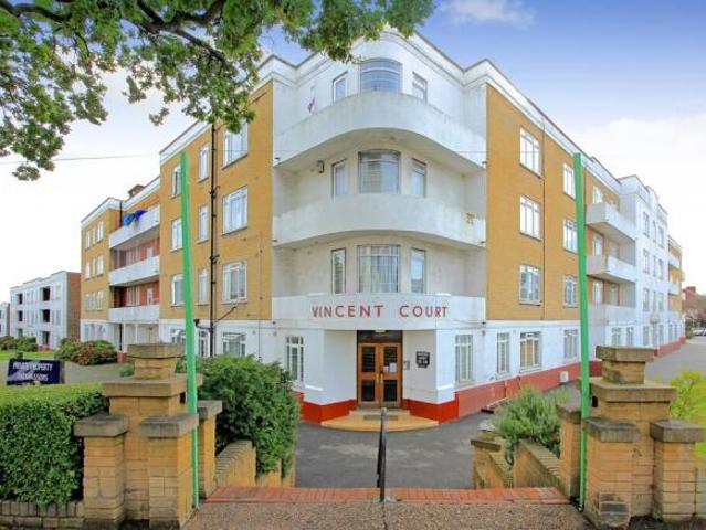 Flat for rent in London Borough of Barnet, Greater London