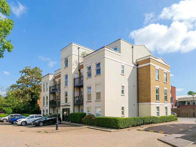 Flat for rent in Cat Hill