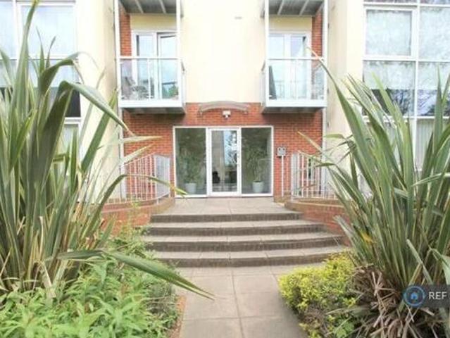 House for rent in Surrey
