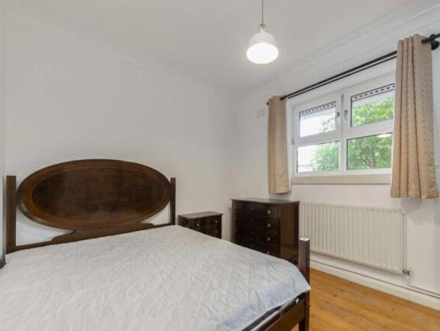 Flat for rent in South Lambeth, Greater London