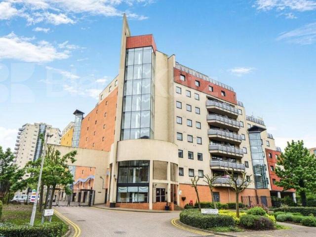 Flat for rent in Silvertown, Greater London