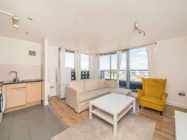 Flat for rent in Thamesmead, Greater London