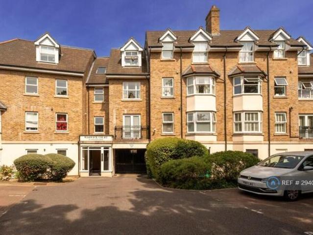Flat for rent in Cat Hill