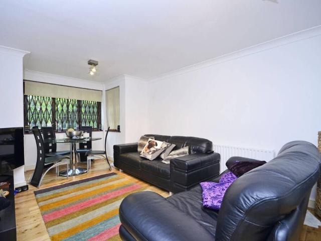 Flat for rent in Friern Barnet