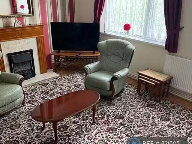 House for rent in Newcastle, Wales