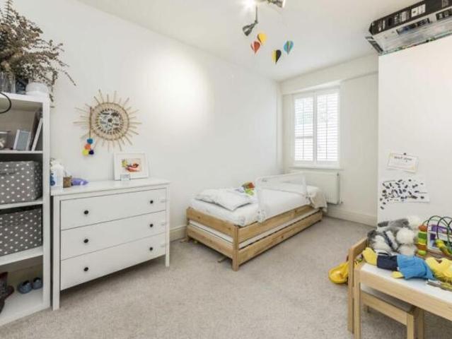 Flat for rent in Chiswick, Greater London
