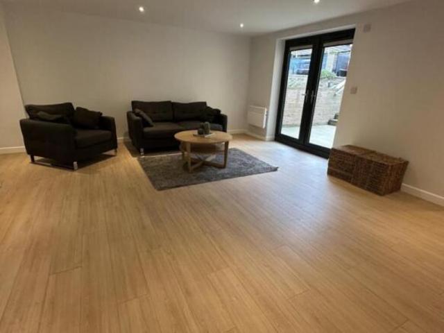 Flat for rent in Georgia, Greater Manchester