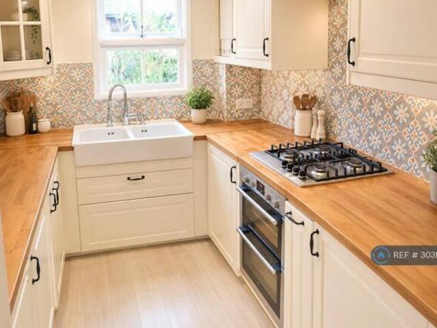 Flat for rent in Cat Hill