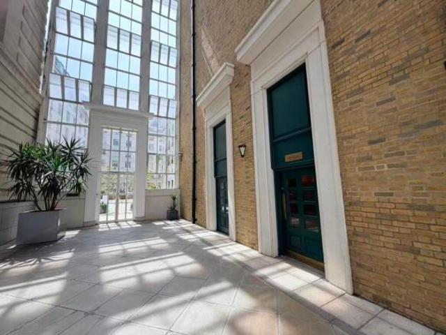 Flat for rent in Cat Hill