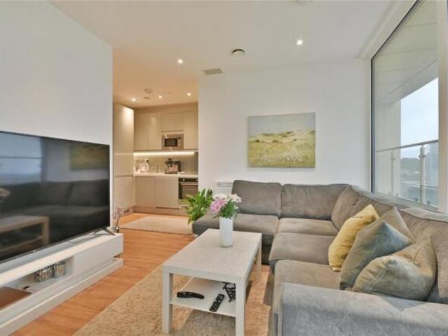 Flat for rent in Greater London
