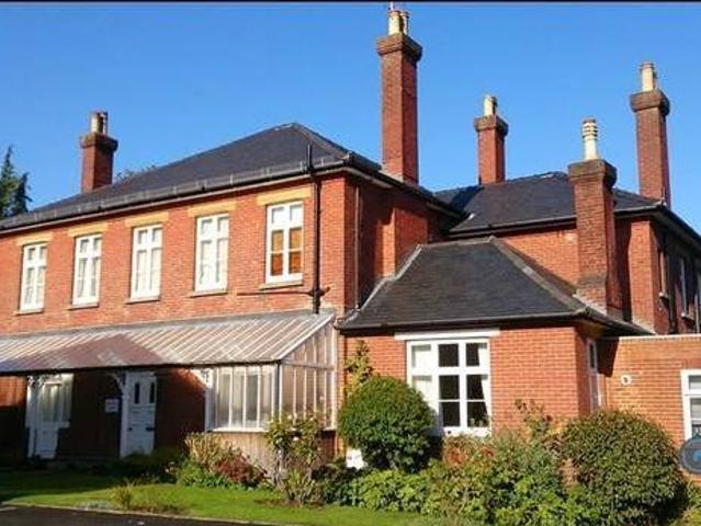 House for rent in Surrey