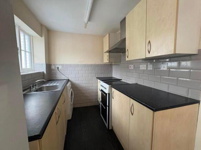 Flat for rent in Oad Street, Kent