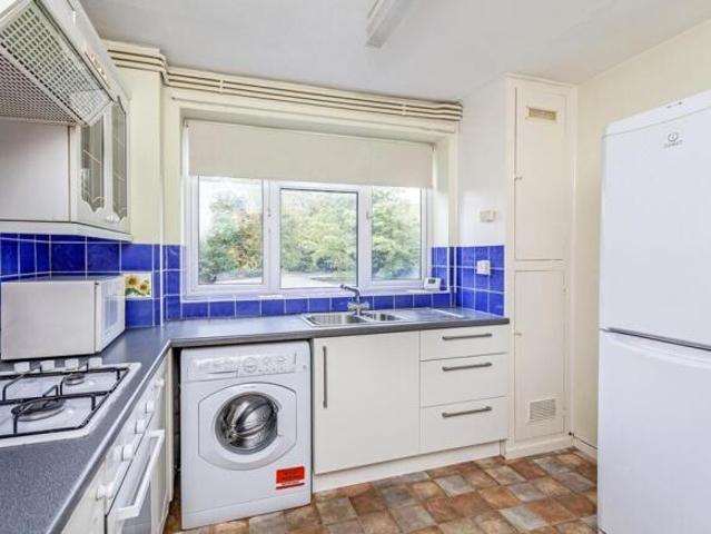 Flat for rent in Cat Hill