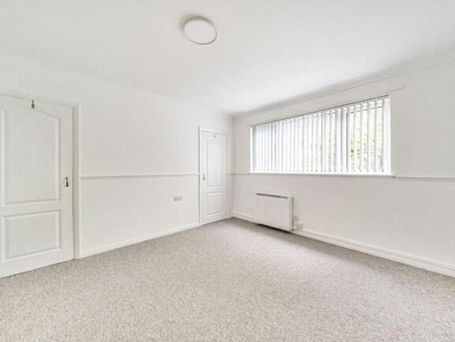 Flat for rent in Reading