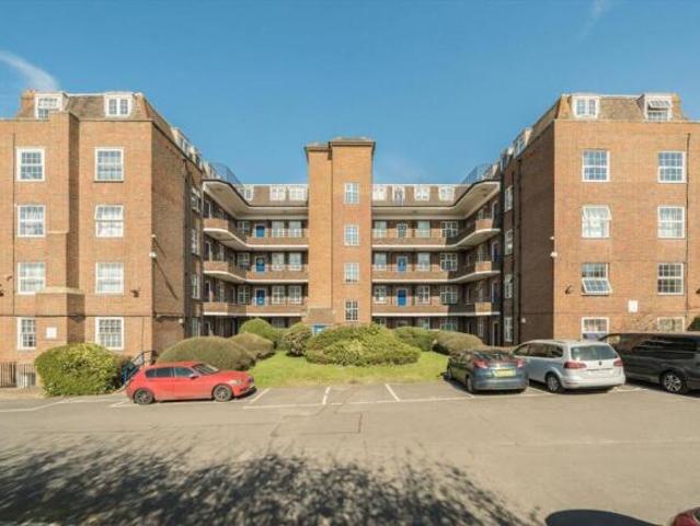 Flat for rent in Greater London
