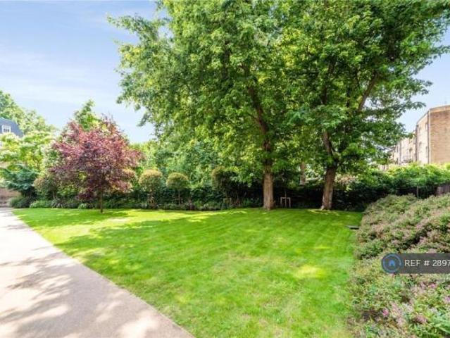 Flat for rent in Cat Hill