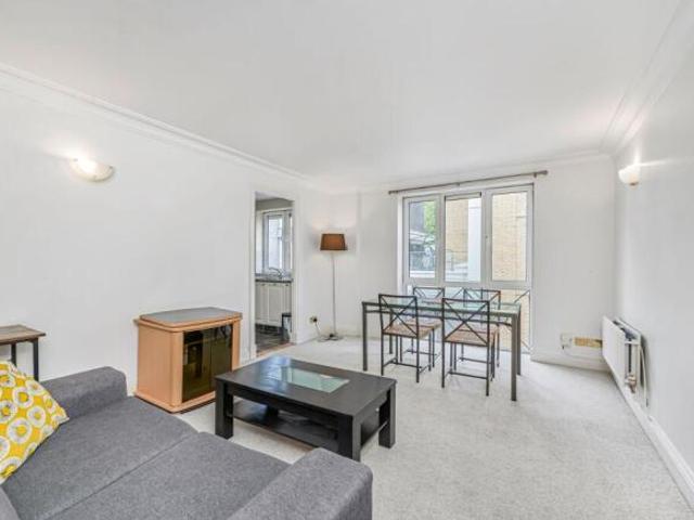 Flat for rent in Cat Hill