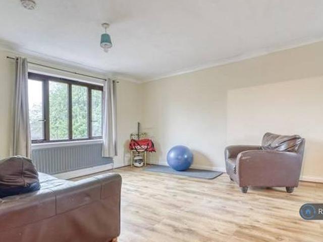 House for rent in Surrey