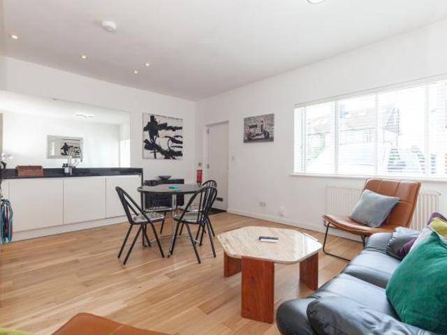 Flat for rent in The Slade, Oxfordshire
