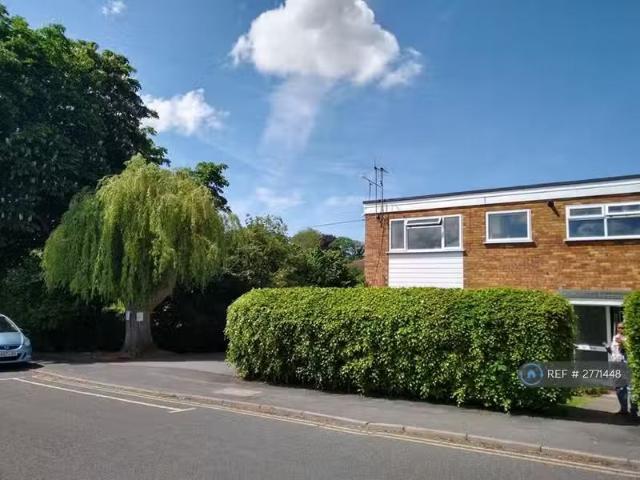 House for rent in Green Close, Warwickshire