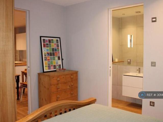 Flat for rent in Cat Hill
