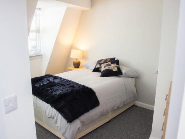Flat for rent in Follaton, Strode