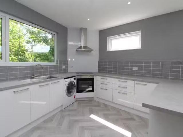 House for rent in Bickley, Widmore