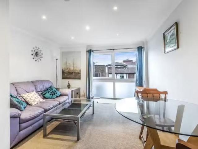 House for rent in Bickley, Widmore