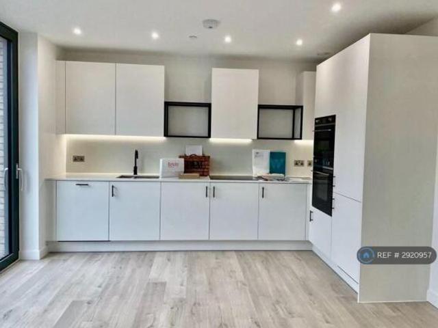 Flat for rent in Cat Hill