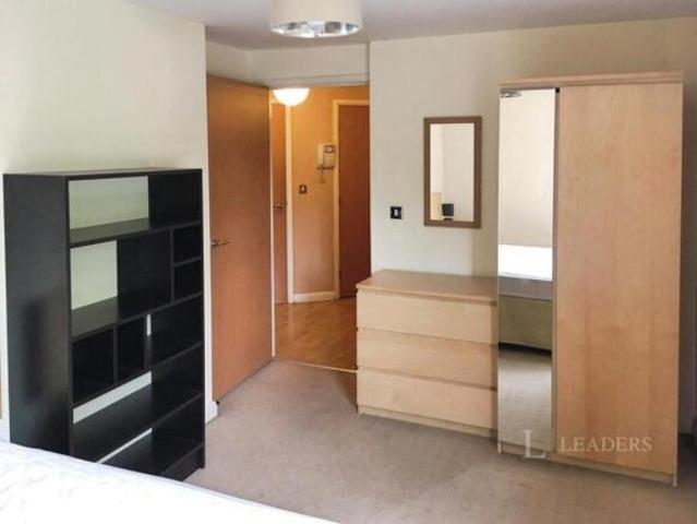 Flat for rent in Fallowfield, Manchester