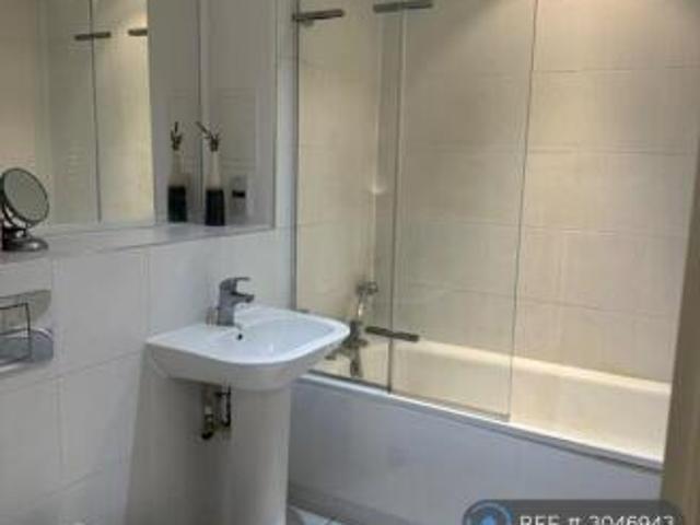 Flat for rent in Cat Hill