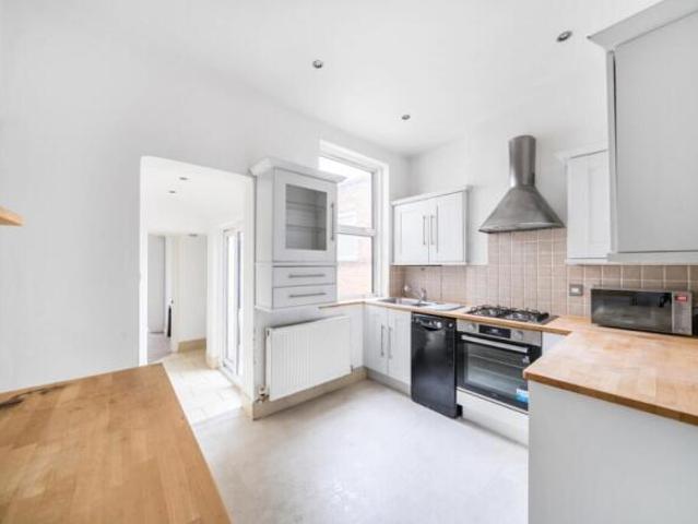 Flat for rent in Cat Hill