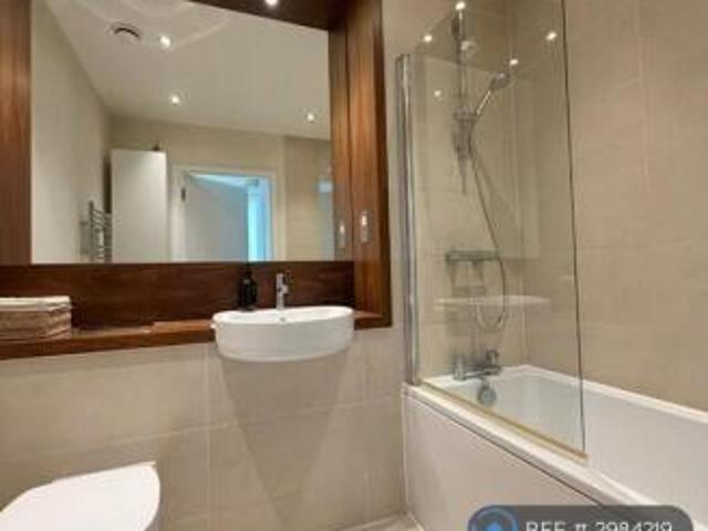 Flat for rent in Cat Hill