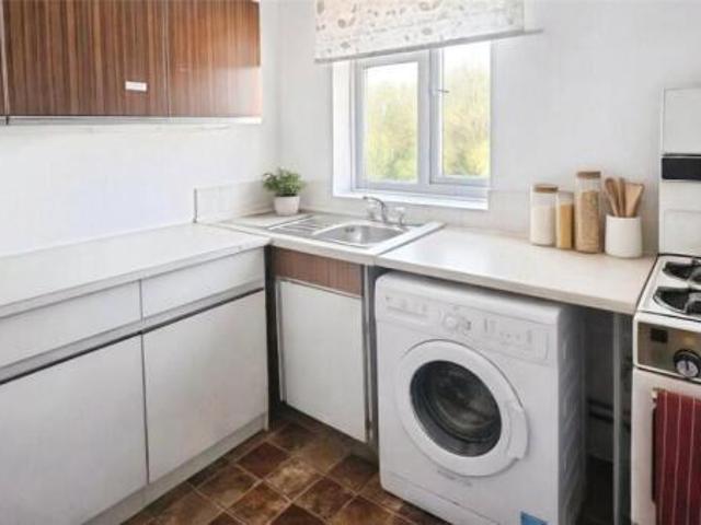 Flat for rent in Barton Stacey, Hampshire