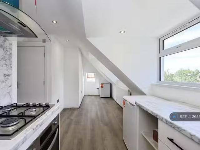 House for rent in Epsom, Surrey