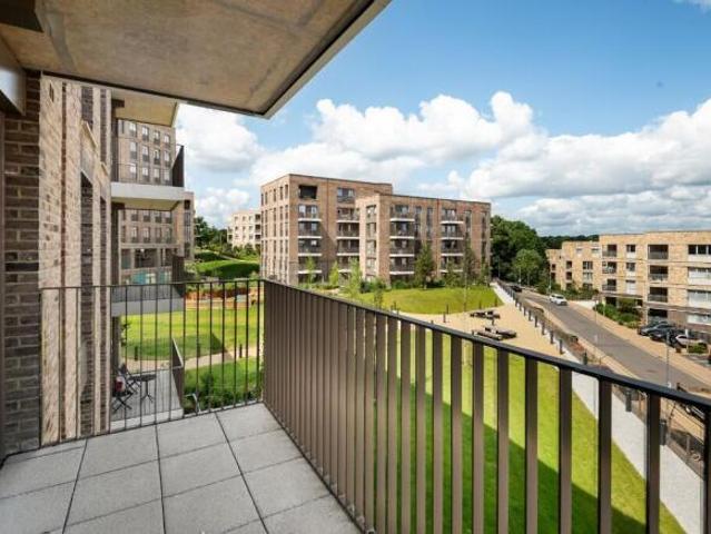 Flat for rent in Cat Hill