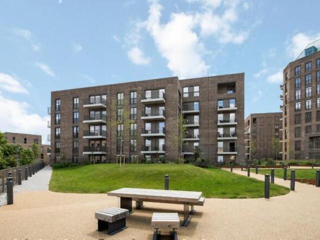 Flat for rent in Cat Hill