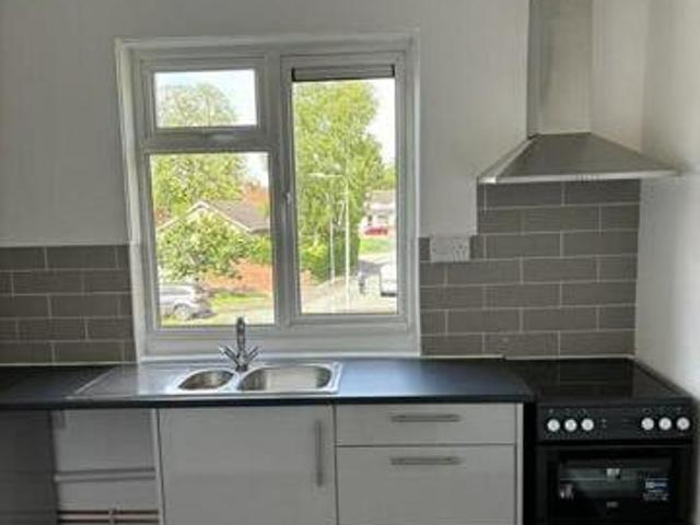 House for rent in Aldersley, West Midlands
