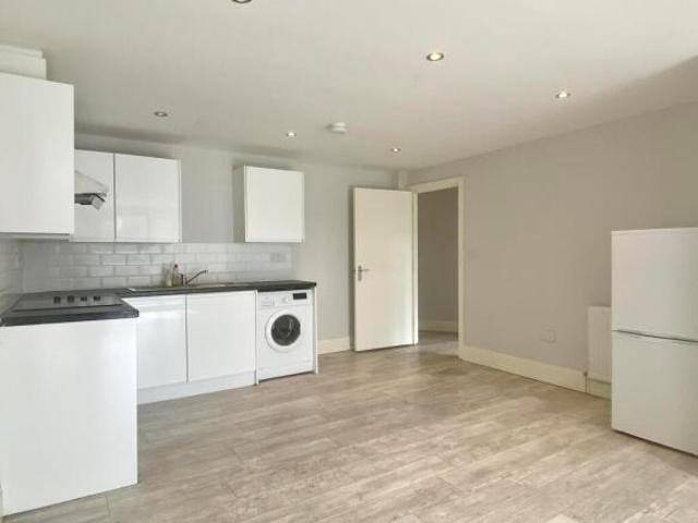 Flat for rent in Key Street, Suffolk