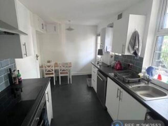 Flat for rent in Cat Hill