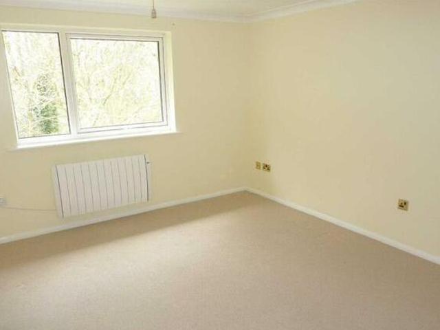 House for rent in Pouchen End, Hertfordshire